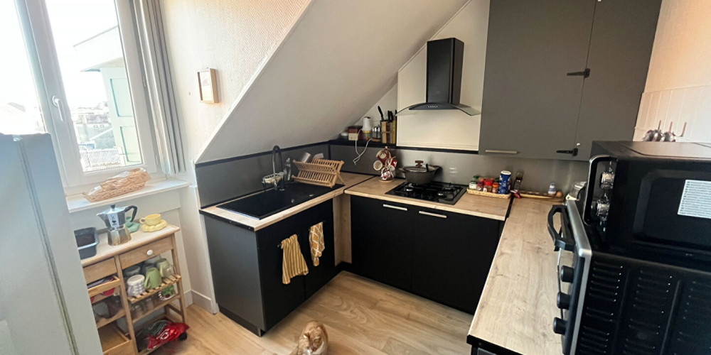 appartement à PAU (64000)