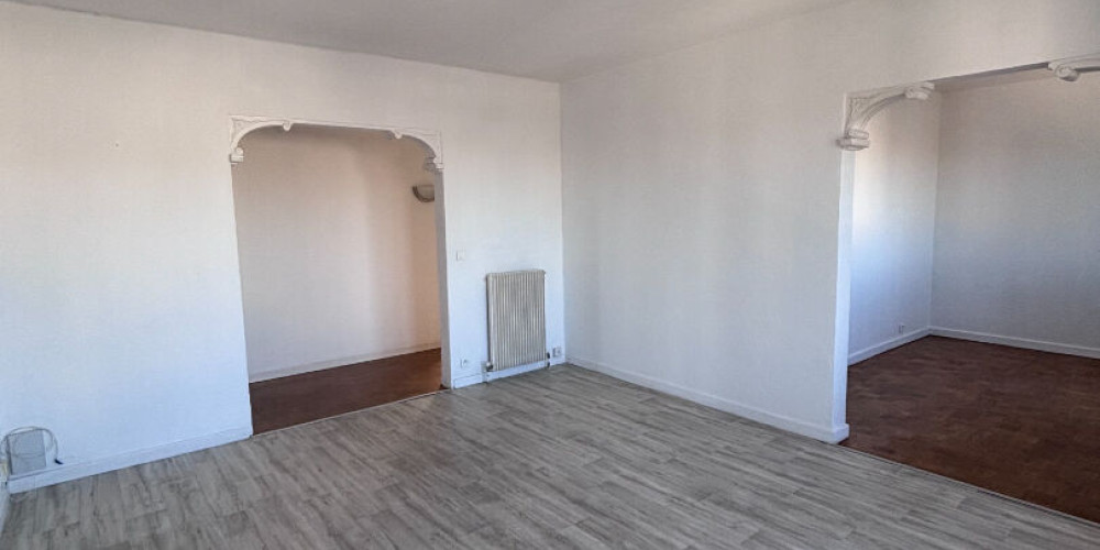 appartement à PAU (64000)