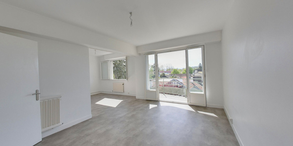 appartement à PAU (64000)