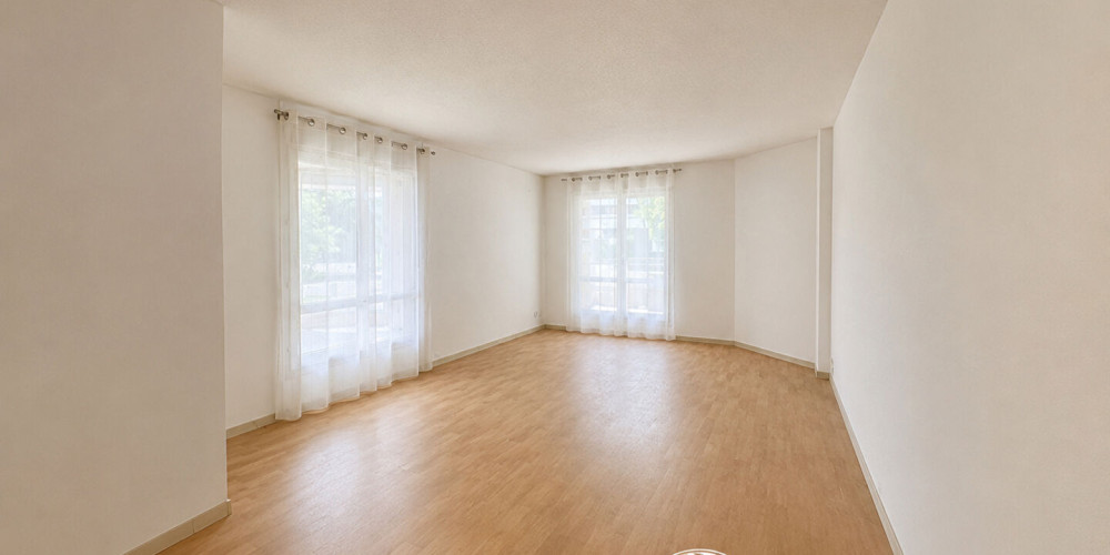 appartement à PAU (64000)