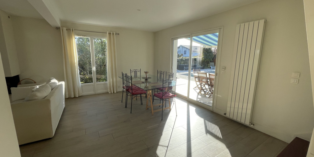 maison à ST PIERRE D IRUBE (64990)