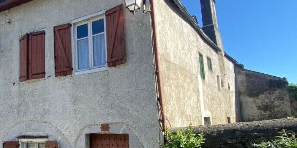 maison à OLORON STE MARIE (64400)