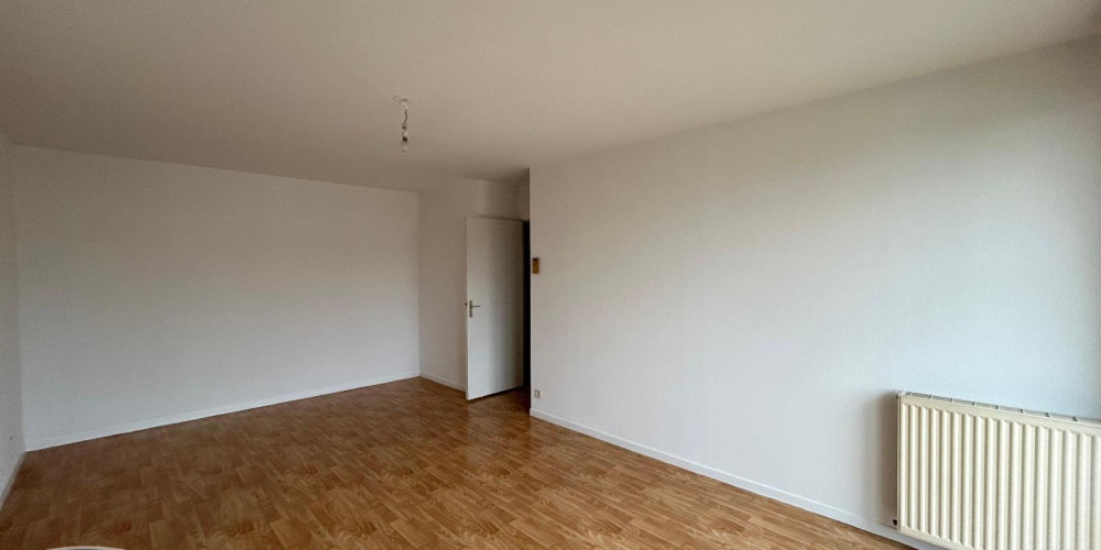 appartement à PAU (64000)