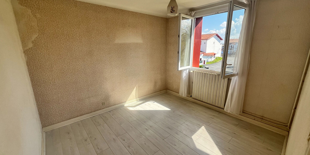 appartement à URRUGNE (64122)