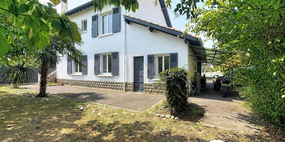 immeuble à PAU (64000)