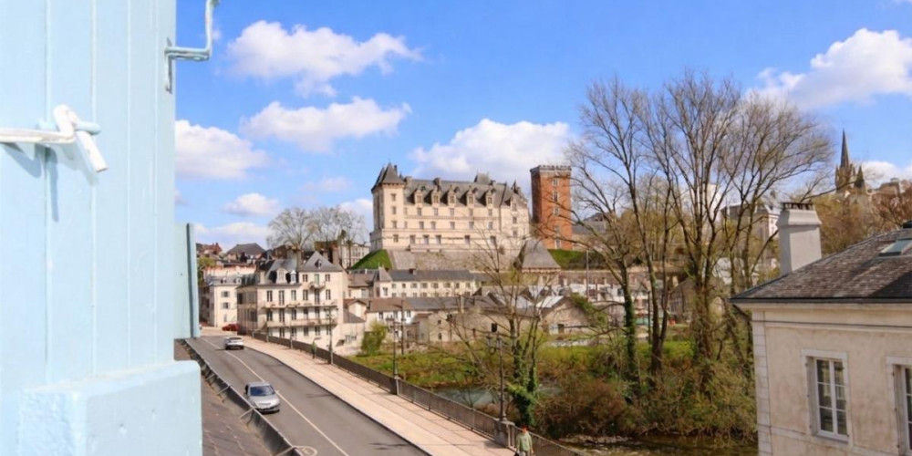 appartement à PAU (64000)