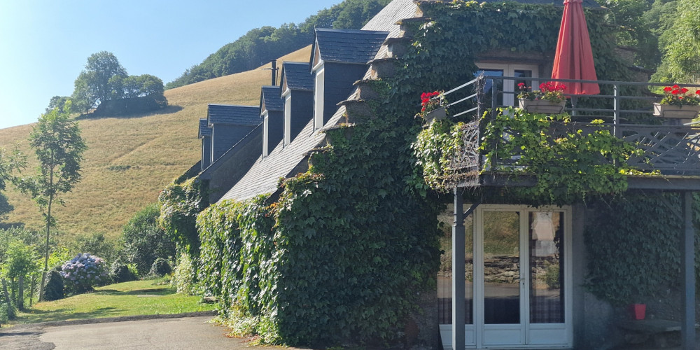 maison à CAMPAN (65710)