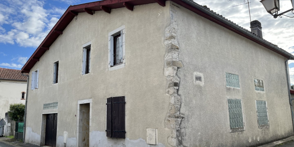 maison à BELLOCQ (64270)