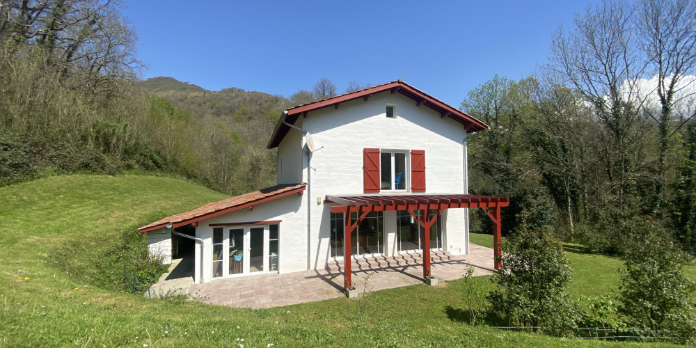 maison à ESTERENCUBY (64220)