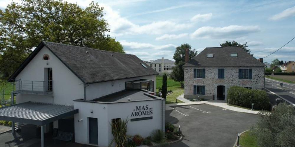 local commercial à PAU (64000)