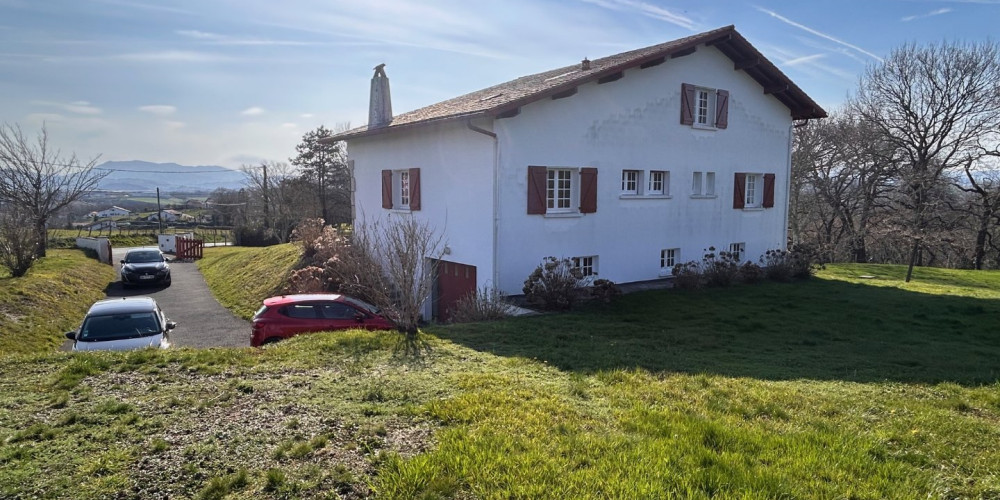 maison à USTARITZ (64480)