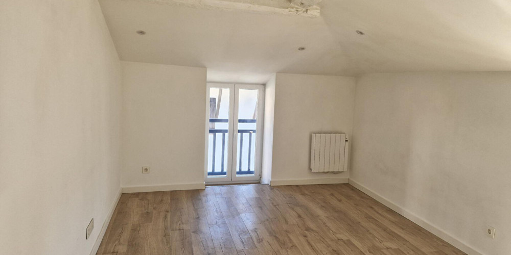 appartement à URRUGNE (64122)