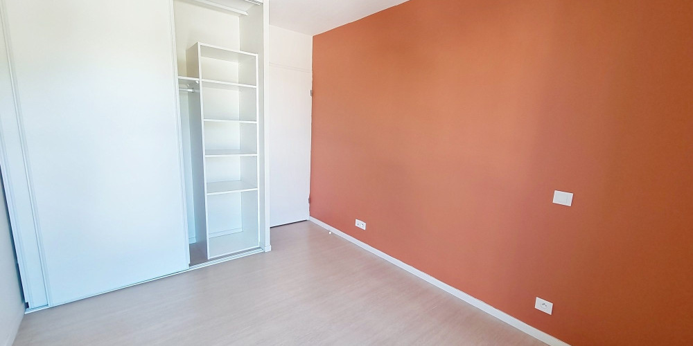 appartement à PAU (64000)