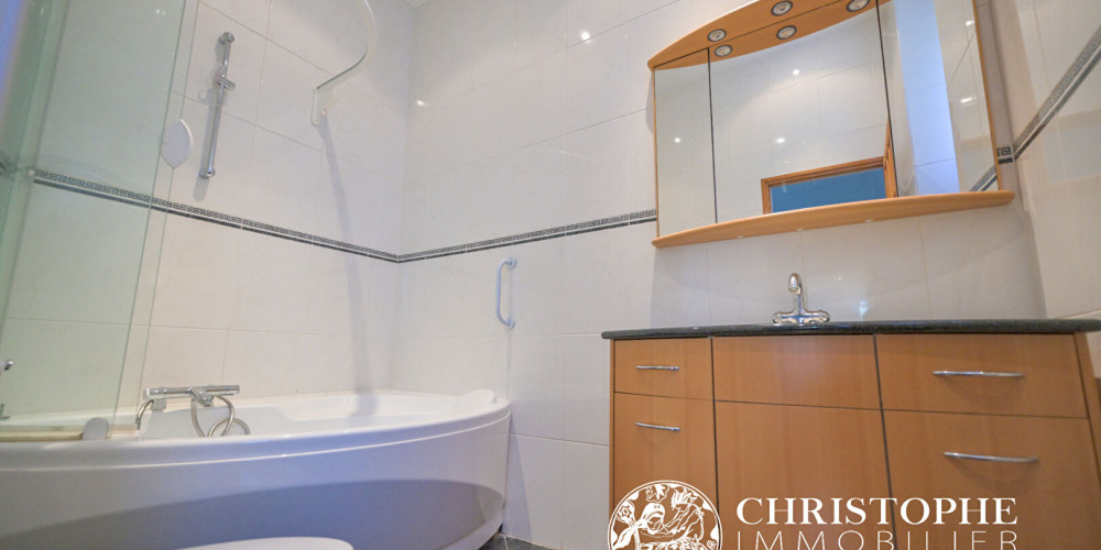 appartement à PAU (64000)