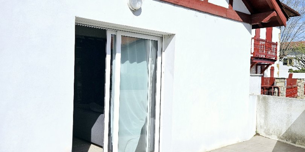 appartement à USTARITZ (64480)