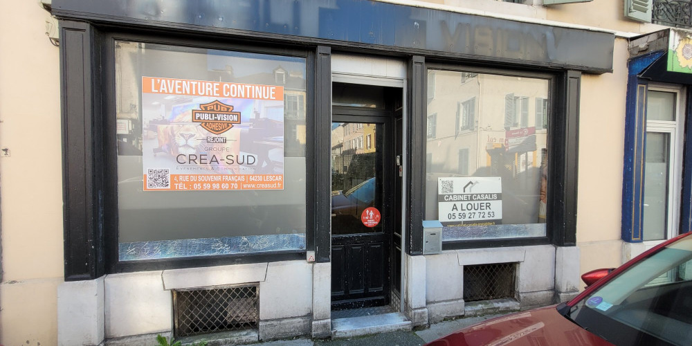 local commercial à PAU (64000)