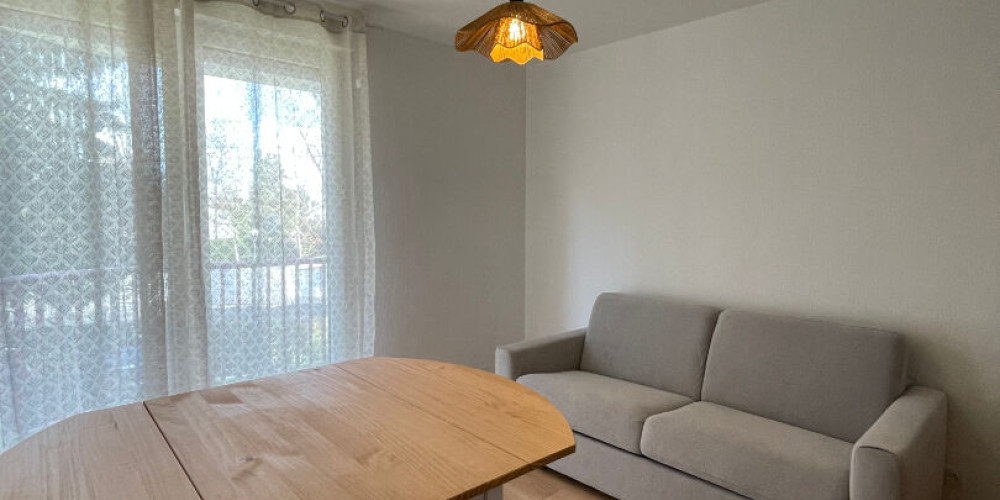 appartement à PAU (64000)