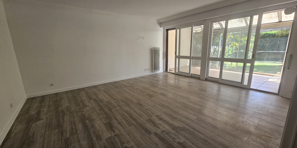 appartement à PAU (64000)