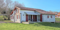 maison à URRUGNE (64122)