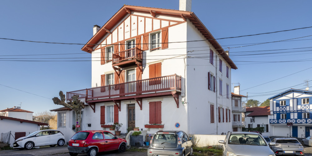 appartement à URRUGNE (64122)