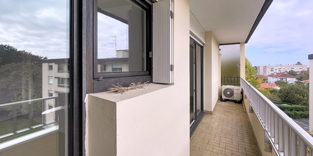 appartement à PAU (64000)