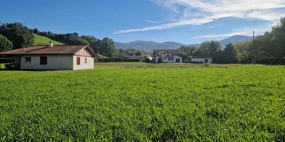 terrain à URRUGNE (64122)