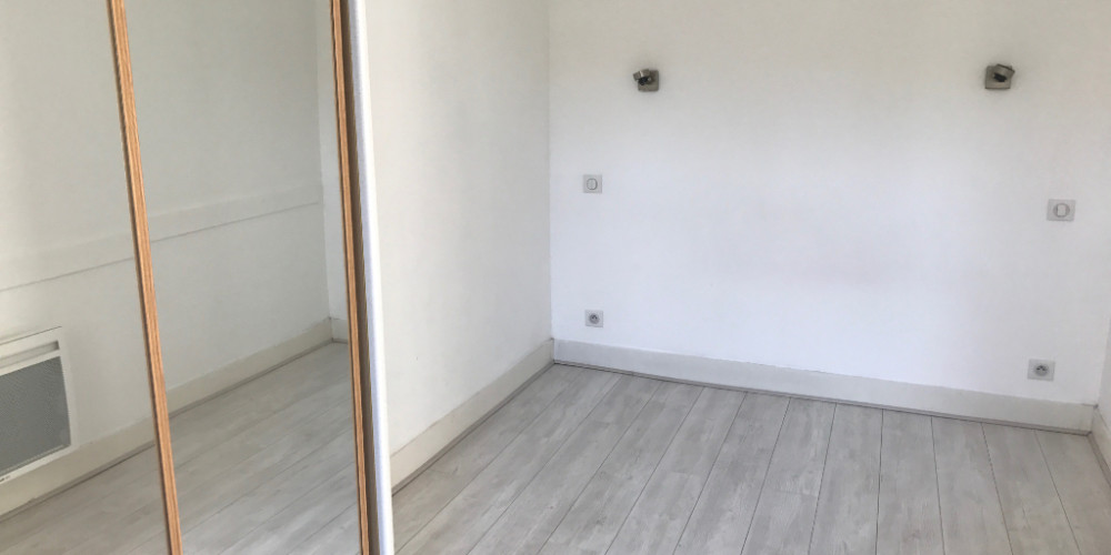 appartement à PAU (64000)