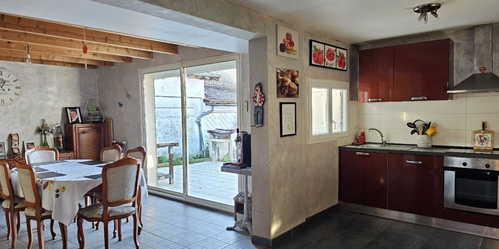 maison à PUYOO (64270)