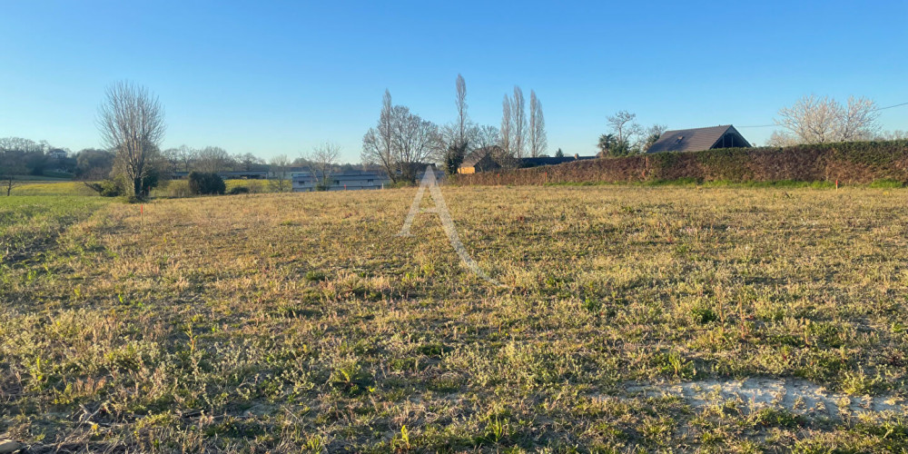 terrain à MAUCOR (64160)