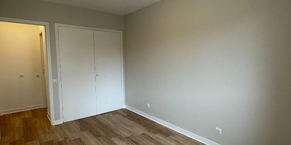 appartement à PAU (64000)