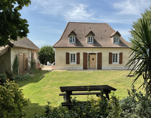 maison  THEZE