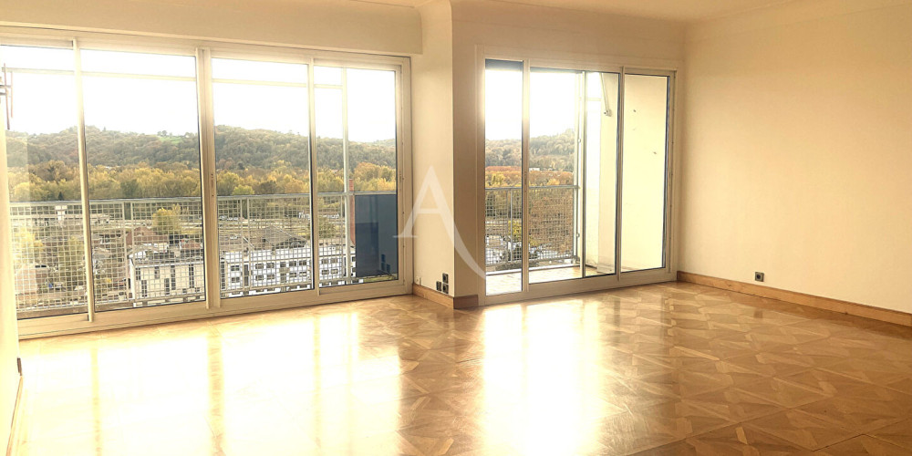 appartement à PAU (64000)