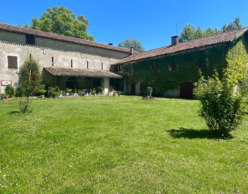 maison  URT