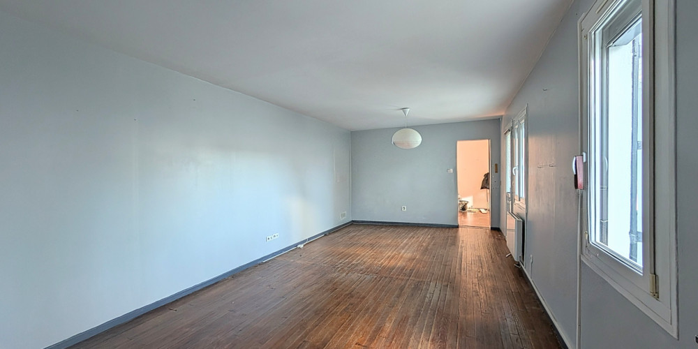 maison à AUREILHAN (65800)