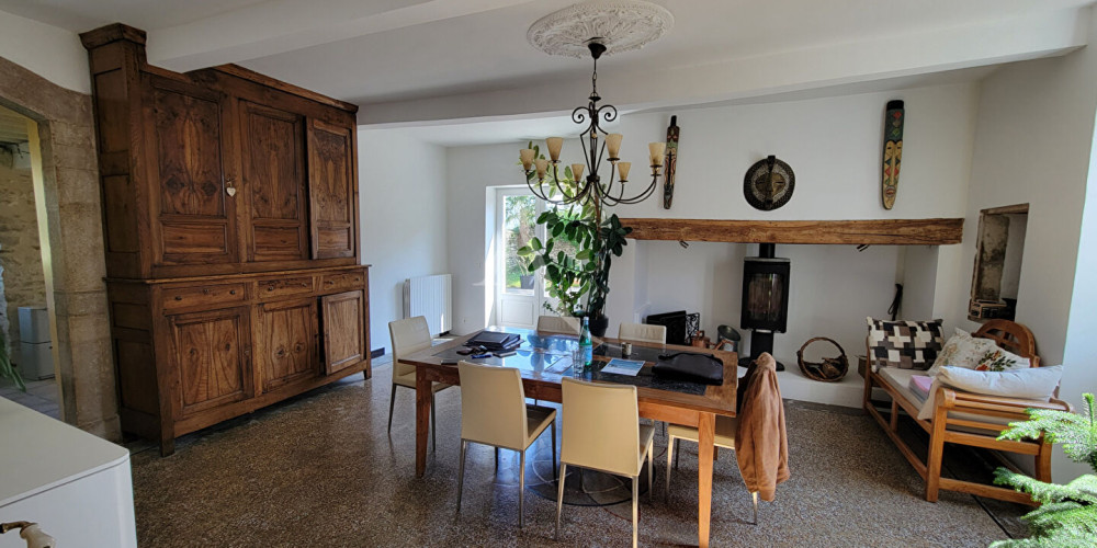 maison à PAU (64000)