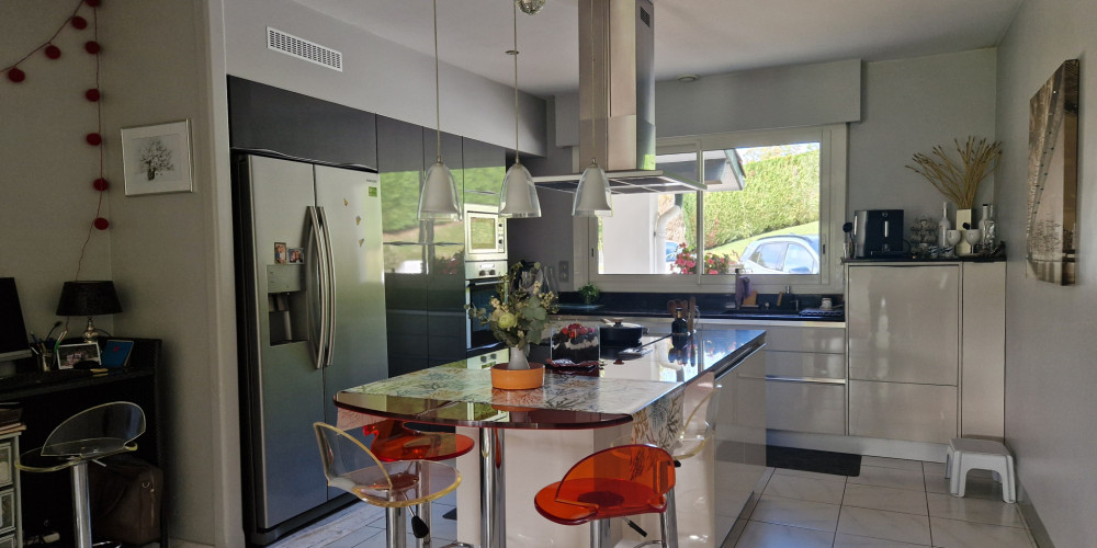 maison à URRUGNE (64122)