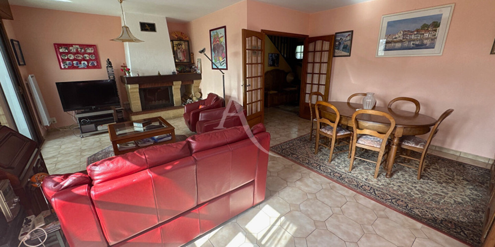 maison à URRUGNE (64700)