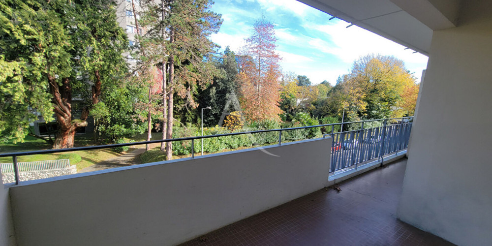 appartement à PAU (64000)