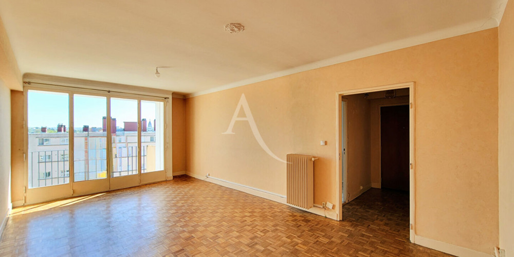 appartement à PAU (64000)