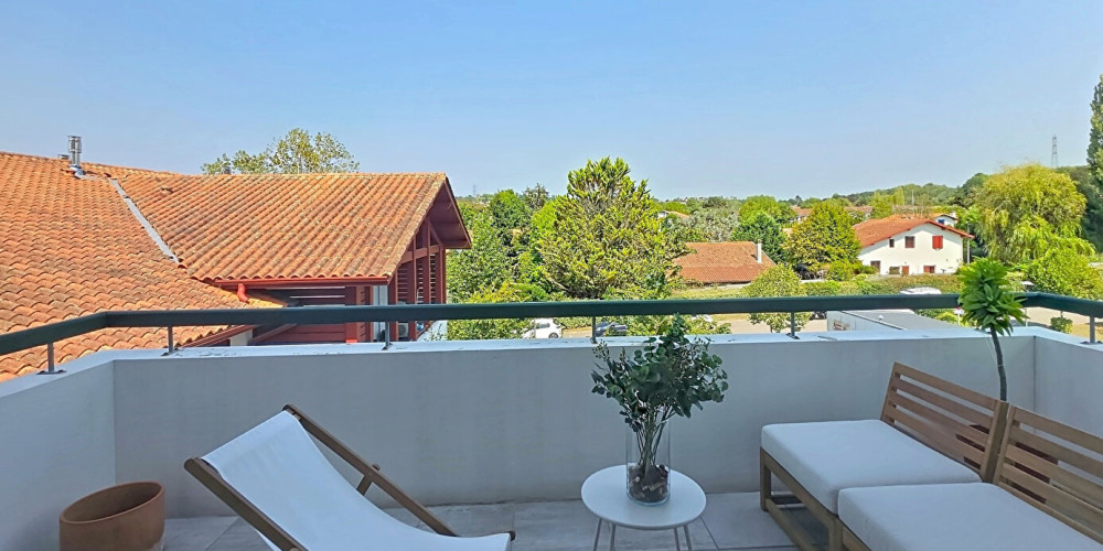 appartement à ST PIERRE D IRUBE (64990)