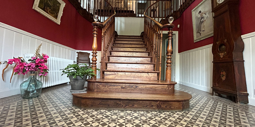 maison à PAU (64000)