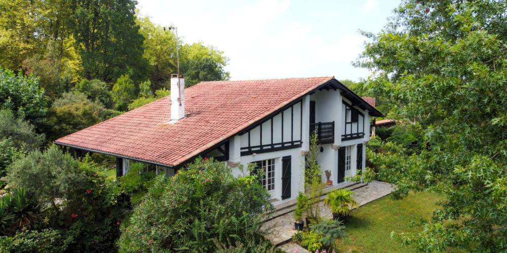 maison à AHETZE (64210)