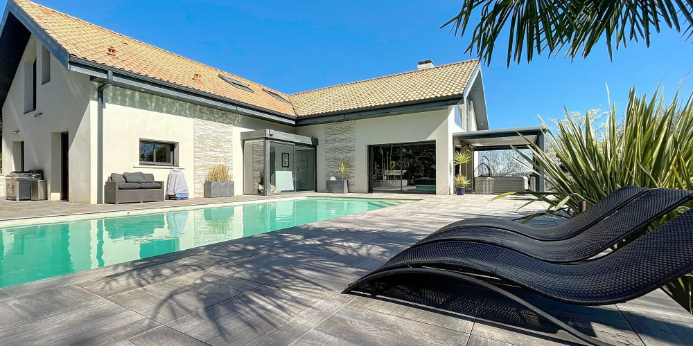 maison à ORLEIX (65800)