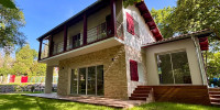 maison à BASSUSSARRY (64200)