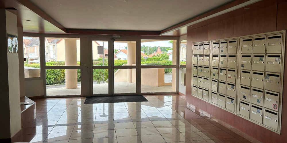 appartement à PAU (64000)