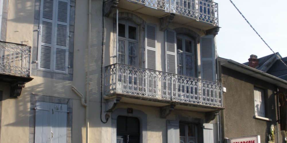 maison à BAGNERES DE BIGORRE (65200)