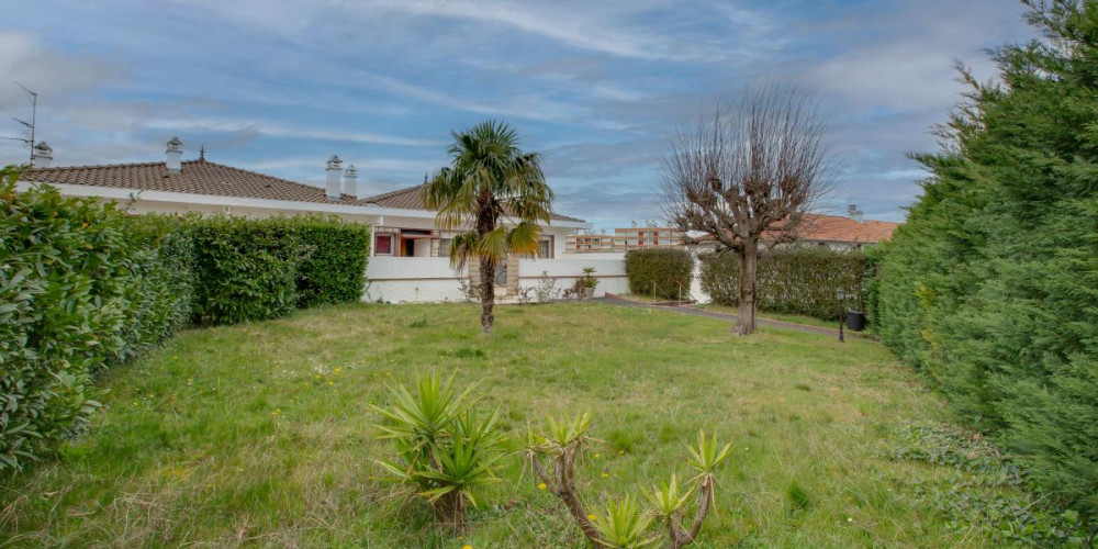 maison à CIBOURE (64500)