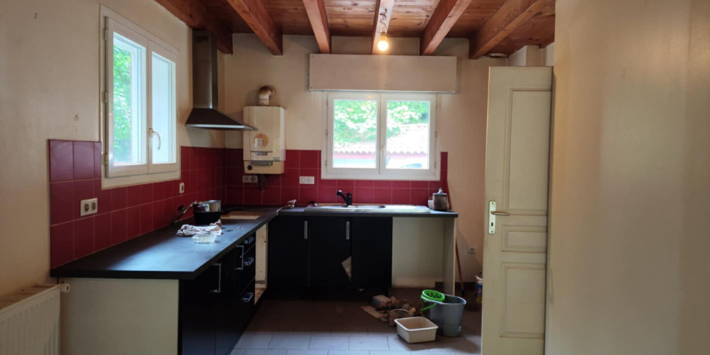 maison à URT (64240)