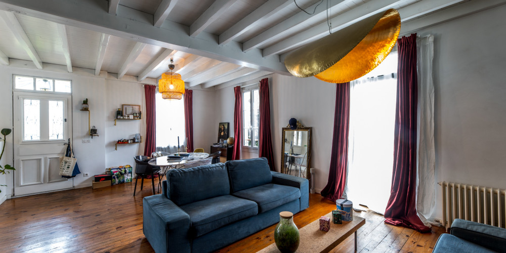 maison à PAU (64000)