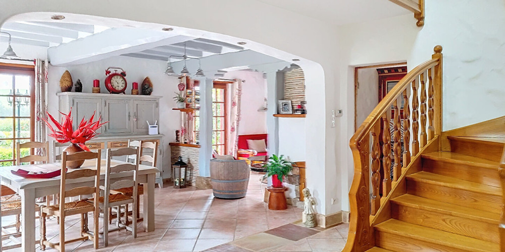 maison à ST PEE SUR NIVELLE (64310)